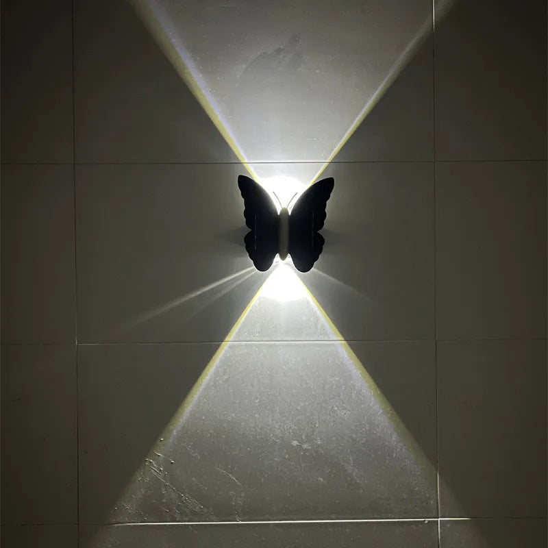 Solar Butterfly Wandlamp – Waterdichte Buitenlamp voor Schutting & Tuin